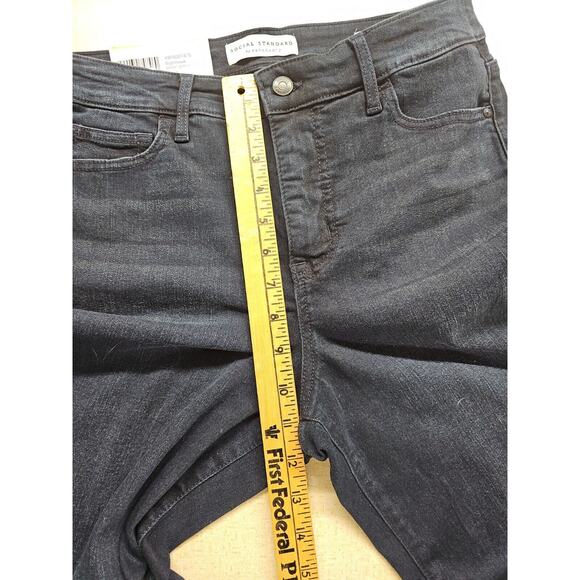 Social Standard Women's Jeans size 8 Dark Wash Normcore Retro 90s Vibe - Picture 10 of 12